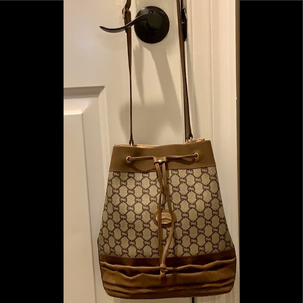⛔️⛔️⛔️⛔️SOLD⛔️⛔️⛔️⛔️Vintage Gucci Plus Brown Bag